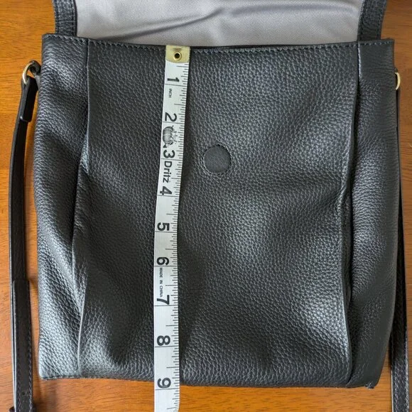 Vince Camuto leather black crossbody bag - Picture 9 of 12